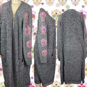 Lovesick +4 Open Front Black-Gray Weave Long Sleeve Skull Print Midi Sweater